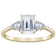 Emerald Diamond Three Stone Engagement Ring, Pear Sides